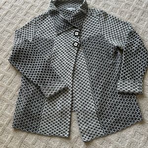 Beautiful Habitat sweater/jacket. Buttons are snap closer.